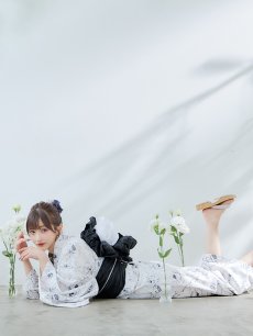 画像8: 【即日発送】ホワイト×線画フラワー浴衣 【浴衣3点セット 浴衣/帯/下駄】 [YMT] (8)
