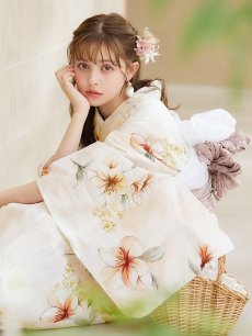 画像1: 【即日発送】アイボリーフラワー浴衣 【浴衣3点セット 浴衣/帯/下駄】 [YMT] (1)
