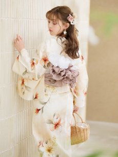 画像2: 【即日発送】アイボリーフラワー浴衣 【浴衣3点セット 浴衣/帯/下駄】 [YMT] (2)