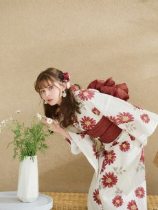 画像18: 【即日発送】レッドフラワーモダン浴衣 【浴衣3点セット 浴衣/帯/下駄】 [OF04] (18)