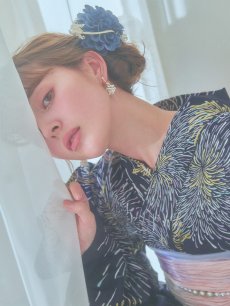 画像1: 【即日発送！】夜空×花火キラキラ浴衣 【浴衣3点セット 浴衣/帯/下駄】 [OF04] (1)