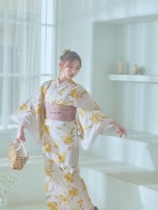 画像7: 【即日発送】白地にイエローの水彩花柄浴衣 【浴衣3点セット 浴衣/帯/下駄】 [YMT] (7)