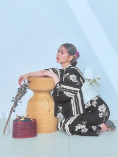 画像10: 【即日発送！】ストライプ×フラワーレトロ浴衣 【浴衣3点セット 浴衣/帯/下駄】 [YMT] (10)