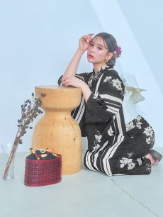 画像11: 【即日発送！】ストライプ×フラワーレトロ浴衣 【浴衣3点セット 浴衣/帯/下駄】 [YMT] (11)