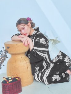 画像12: 【即日発送！】ストライプ×フラワーレトロ浴衣 【浴衣3点セット 浴衣/帯/下駄】 [YMT] (12)