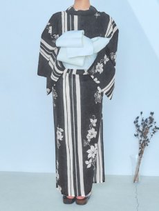 画像16: 【即日発送！】ストライプ×フラワーレトロ浴衣 【浴衣3点セット 浴衣/帯/下駄】 [YMT] (16)