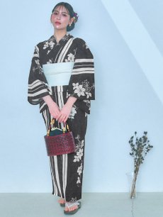 画像4: 【即日発送！】ストライプ×フラワーレトロ浴衣 【浴衣3点セット 浴衣/帯/下駄】 [YMT] (4)