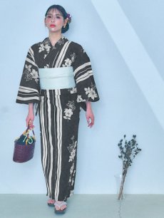 画像6: 【即日発送！】ストライプ×フラワーレトロ浴衣 【浴衣3点セット 浴衣/帯/下駄】 [YMT] (6)