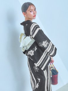 画像8: 【即日発送！】ストライプ×フラワーレトロ浴衣 【浴衣3点セット 浴衣/帯/下駄】 [YMT] (8)