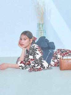 画像7: 【即日発送】ネイビー＆レッドフラワーモダン浴衣 【浴衣3点セット 浴衣/帯/下駄】 [YMT] (7)