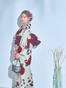 画像11: 【即日発送】ホワイト＆レッド椿浴衣 【浴衣3点セット 浴衣/帯/下駄】 [OF04] (11)