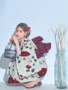 画像7: 【即日発送】ホワイト＆レッド椿浴衣 【浴衣3点セット 浴衣/帯/下駄】 [OF04] (7)