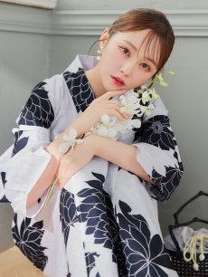 画像13: 【即日発送】モノトーンダリア柄浴衣 【浴衣3点セット 浴衣/帯/下駄】 [YMT] (13)