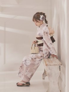 画像3: 【即日発送】【浴衣】ホワイトフラワーブラウン浴衣 【浴衣３点セット 浴衣/帯/下駄】 [FB02] (3)