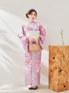 モデル：菅野結以　身長：163cm