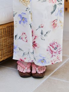 画像14: 【即日発送】【浴衣】白地×ボタニカル牡丹浴衣【浴衣３点セット 浴衣/帯/下駄】 [YMT] (14)