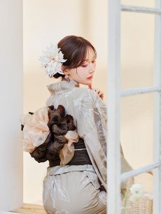 モデル：菅野結以　身長：163cm