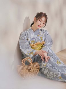 画像2: 【即日発送】グレー×フラワー浴衣 【浴衣3点セット 浴衣/帯/下駄】 [OF04] (2)