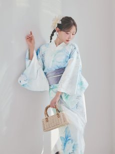 モデル：菅野結以　身長：163cm