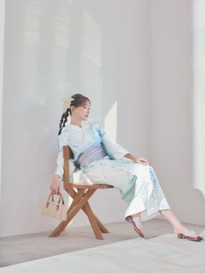 モデル：菅野結以　身長：163cm