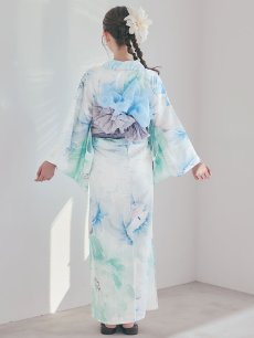 モデル：菅野結以　身長：163cm