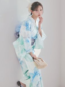 モデル：菅野結以　身長：163cm