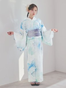 モデル：菅野結以　身長：163cm