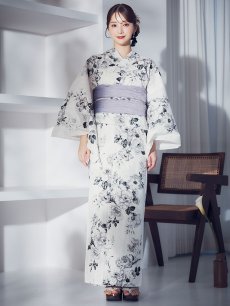 画像4: 【即日発送】モノトーンフラワー浴衣 【浴衣3点セット 浴衣/帯/下駄】 [OF04] (4)