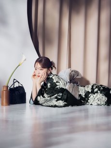 画像8: 【即日発送】ブラック線画フラワー浴衣 【浴衣3点セット 浴衣/帯/下駄】 [OF04] (8)