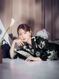 画像10: 【即日発送】ブラック線画フラワー浴衣 【浴衣3点セット 浴衣/帯/下駄】 [OF04] (10)