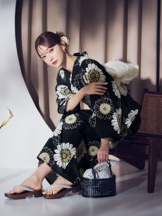 画像7: 【即日発送】向日葵柄黒色浴衣 【浴衣3点セット 浴衣/帯/下駄】 [OF04] (7)