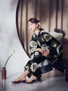 画像9: 【即日発送】向日葵柄黒色浴衣 【浴衣3点セット 浴衣/帯/下駄】 [OF04] (9)