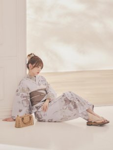 画像2: 送料無料！ブラウンアンティークフラワー浴衣【浴衣３点セット 浴衣/帯/下駄】[OF04]【予約 / 4月上旬発送予定】y (2)