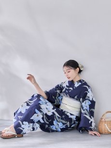 画像12: 送料無料！ネイビーリリーフラワー浴衣【浴衣３点セット 浴衣/帯/下駄】[OF04]【予約 / 5月下旬発送予定】 (12)