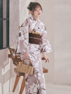 画像2: 送料無料！モカブラウンアンティークブーケ浴衣【浴衣３点セット 浴衣/帯/下駄】[OF04]【予約 / 4月上旬発送予定】y (2)