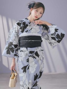 モデル：菅野結以 身長：163cm 着用サイズ：Fサイズ