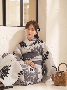 モデル：麻亜里　身長：160cm　着用サイズ：Fサイズ