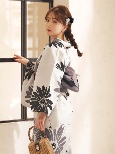 モデル：麻亜里　身長：160cm　着用サイズ：Fサイズ