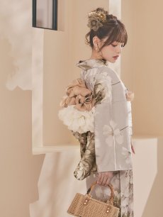 モデル：吉木千沙都（ちぃぽぽ）身長：158cm　着用サイズ：Fサイズ