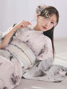 モデル：菅野結以 身長：163cm 着用サイズ：Fサイズ