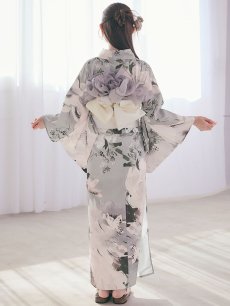 モデル：菅野結以 身長：163cm 着用サイズ：Fサイズ