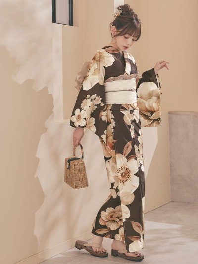 ブラウンエレガントフラワー浴衣