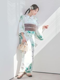 モデル：菅野結以 身長：163cm 着用サイズ：Fサイズ