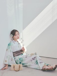 モデル：菅野結以 身長：163cm 着用サイズ：Fサイズ