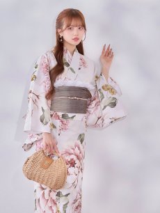 モデル：Kirari　身長：156cm  着用サイズ：Fサイズ