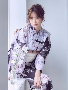 画像1: 送料無料！牡丹竜胆柄ネイビー浴衣【浴衣３点セット 浴衣/帯/下駄】[OF04]【予約 / 6月上旬発送予定】 (1)