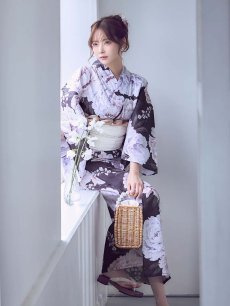 画像10: 送料無料！牡丹竜胆柄ネイビー浴衣【浴衣３点セット 浴衣/帯/下駄】[OF04]【予約 / 6月上旬発送予定】 (10)