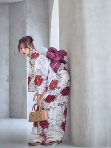 画像7: 【即日発送】紅白牡丹百合柄浴衣【浴衣３点セット 浴衣/帯/下駄】[OF04] (7)