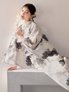 モデル：吉井美優　身長：160cm