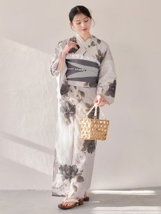 モデル：吉井美優　身長：160cm